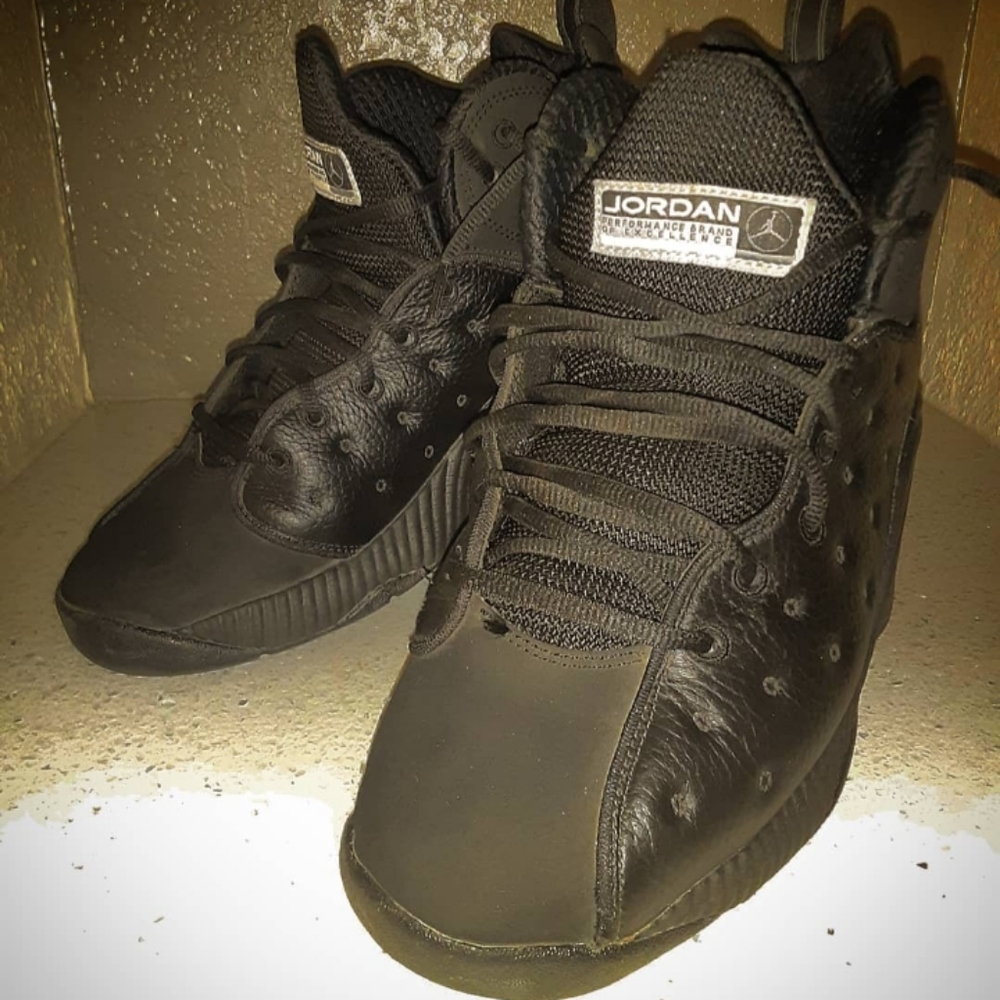 2015 Team Jordans Black on Black